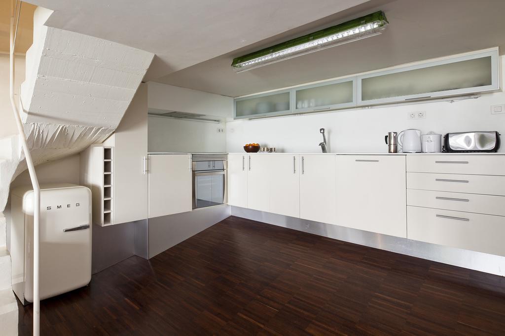 Apartment Barcelona Rentals - Private Pool And Garden Center 외부 사진