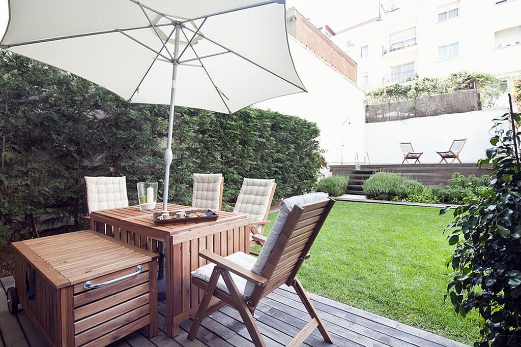 Apartment Barcelona Rentals - Private Pool And Garden Center 외부 사진