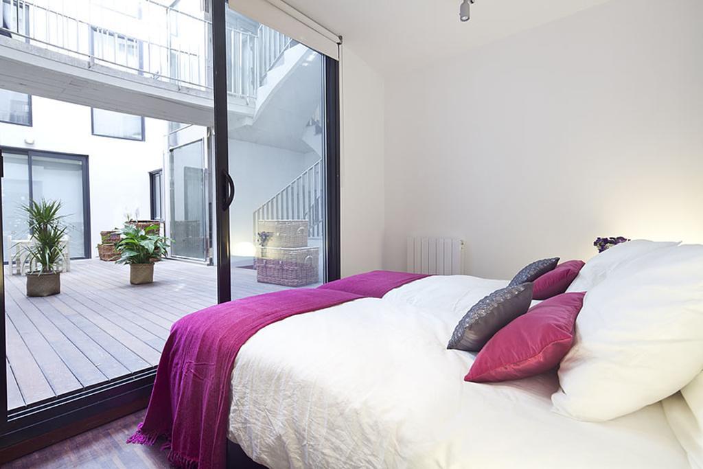 Apartment Barcelona Rentals - Private Pool And Garden Center 외부 사진